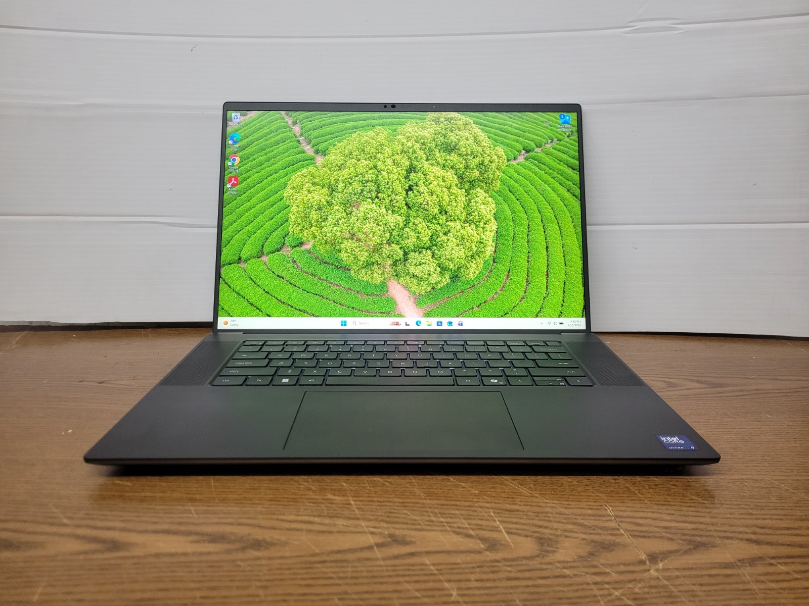 Dell Precision 5690 16″ Ultra 9 185H 64GB 2TB – Very Good