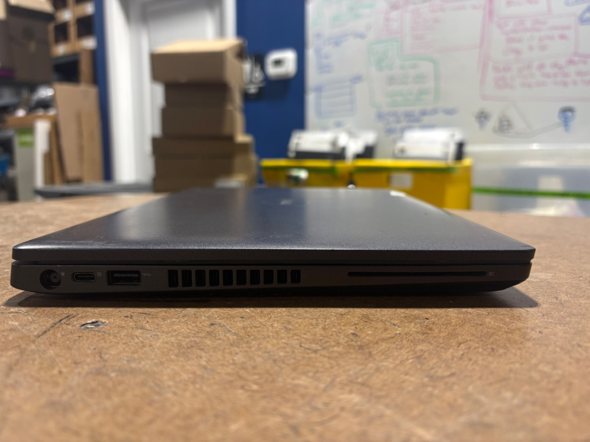 Dell Latitude 5400 14″ FHD i5-8365U 8GB RAM 256GB SSD No Charger/OS