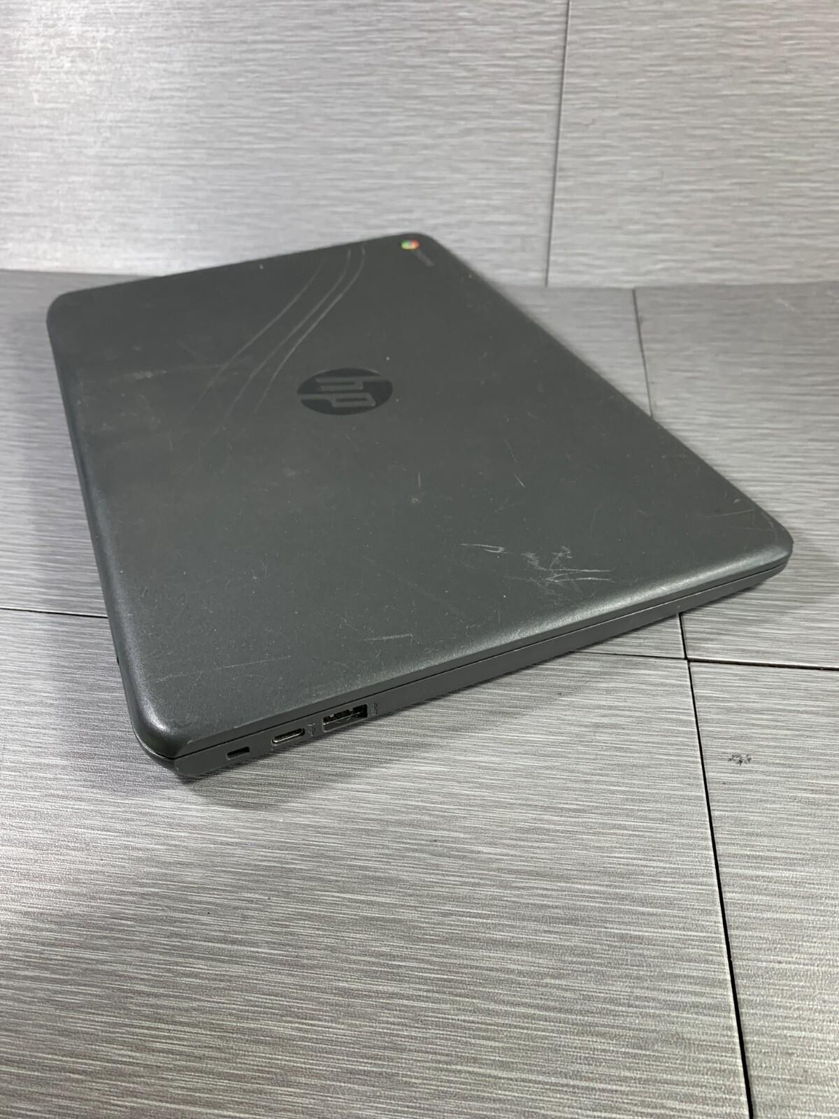 HP Chromebook 14-CA061DX Gray 14″ Touchscreen Intel Celeron Laptop – For Parts