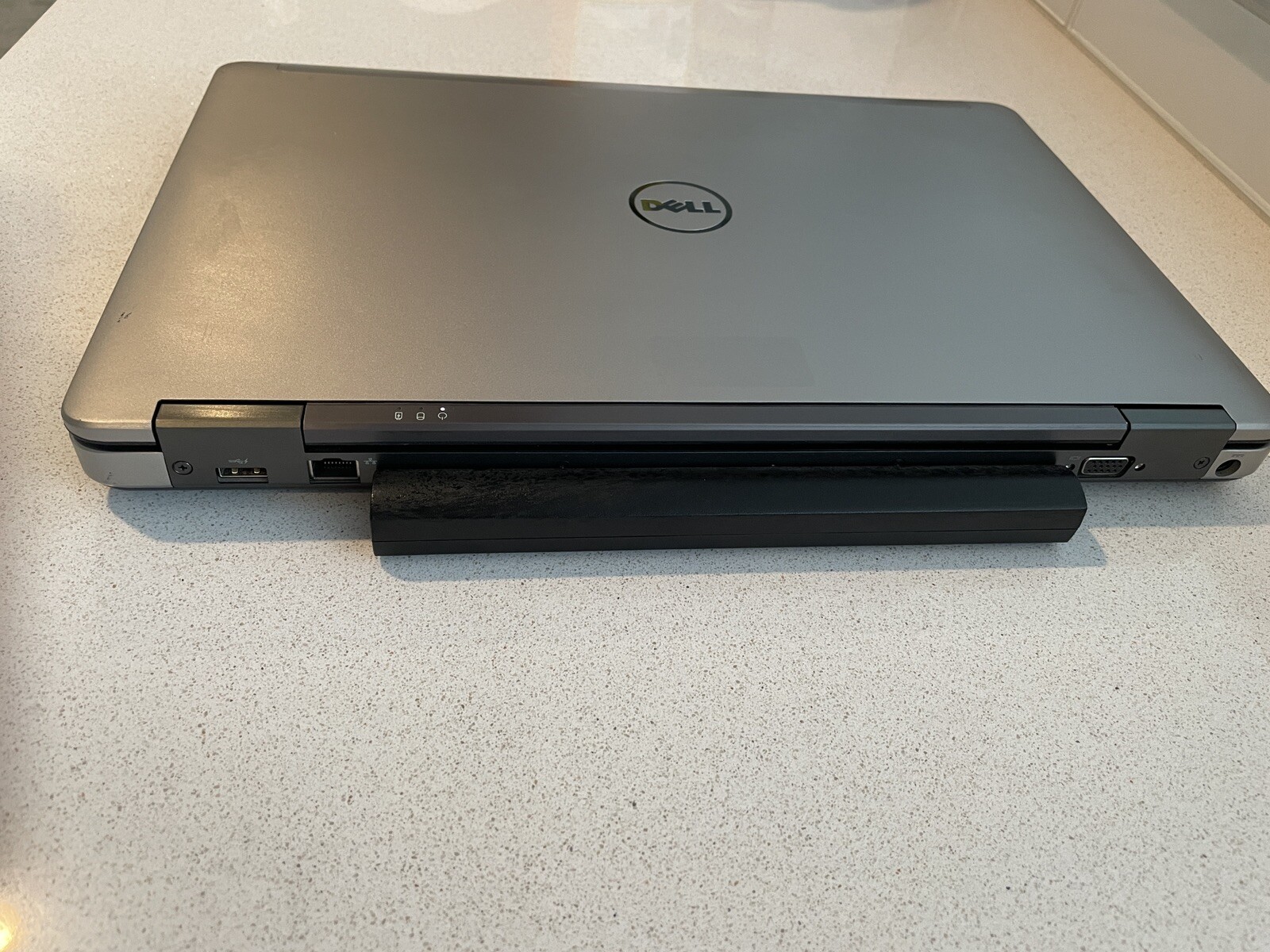 Dell Precision M2800 Core i7-4610M 3.0 GHz 8GB 256 GB SSD AMD FirePro