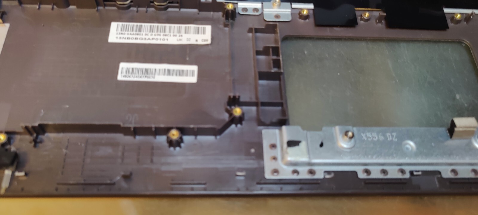 ASUS X556U F556U A556U K556U SCOCCA PALMREST 13NB0BG3AP0101 13N0-UAA0801