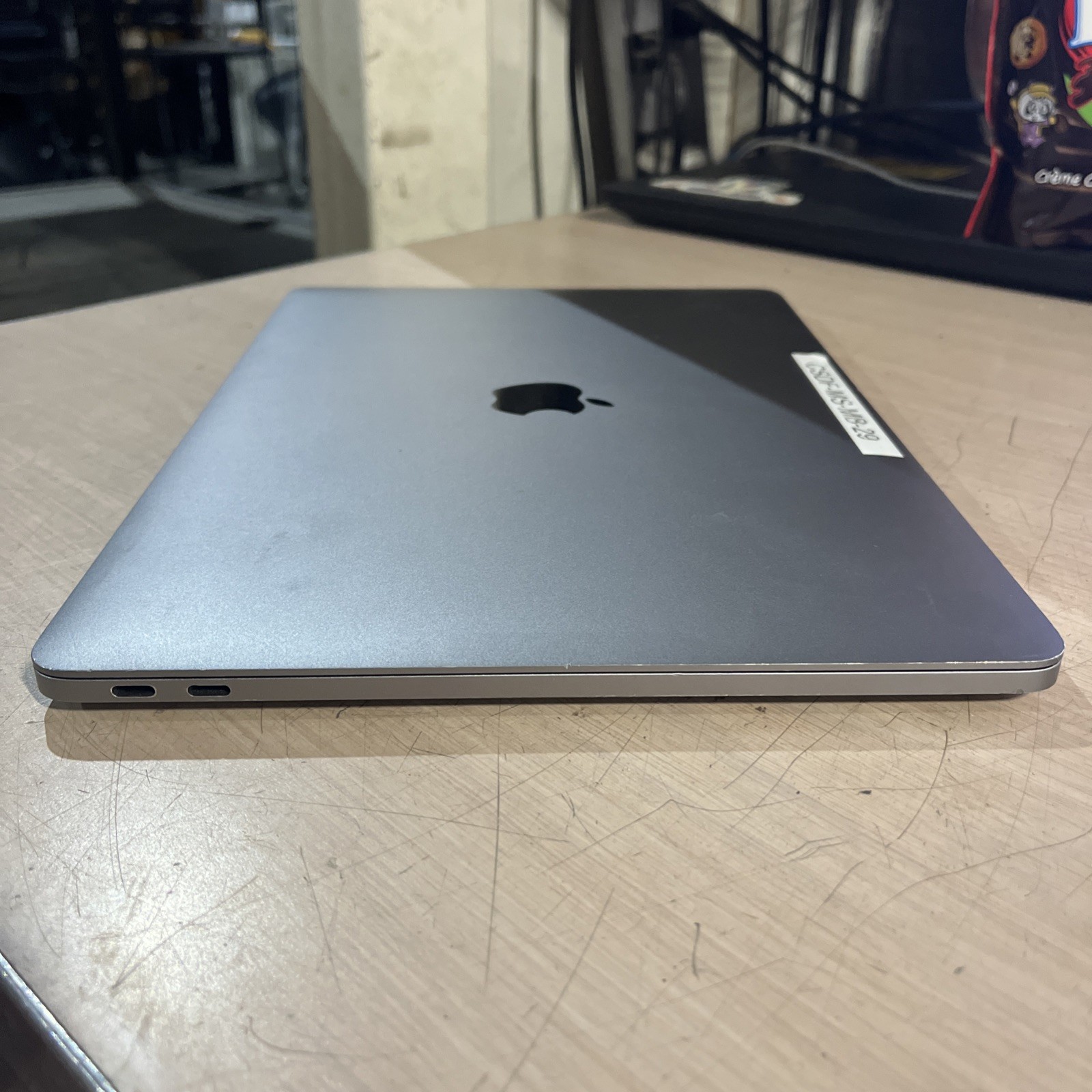 APPLE MACBOOK PRO 13″ MID-2017 CORE I5-7360U 2.3GHZ 8GB RAM NO HD /