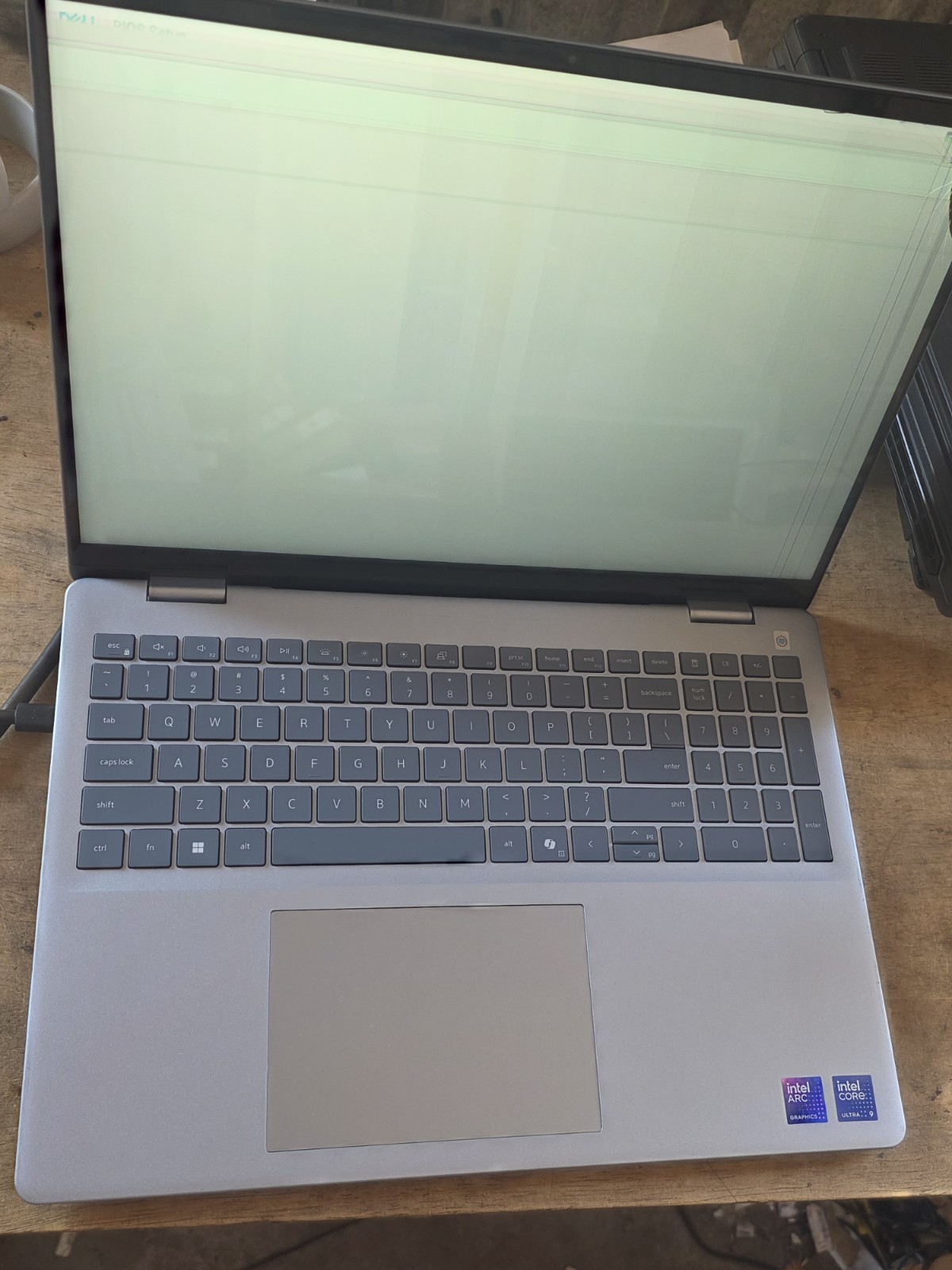 Dell 16 Plus DB16250 16 Silver FHD 3.3 GHz Ultra 9 288V 32GB 1TB SSD Lcd