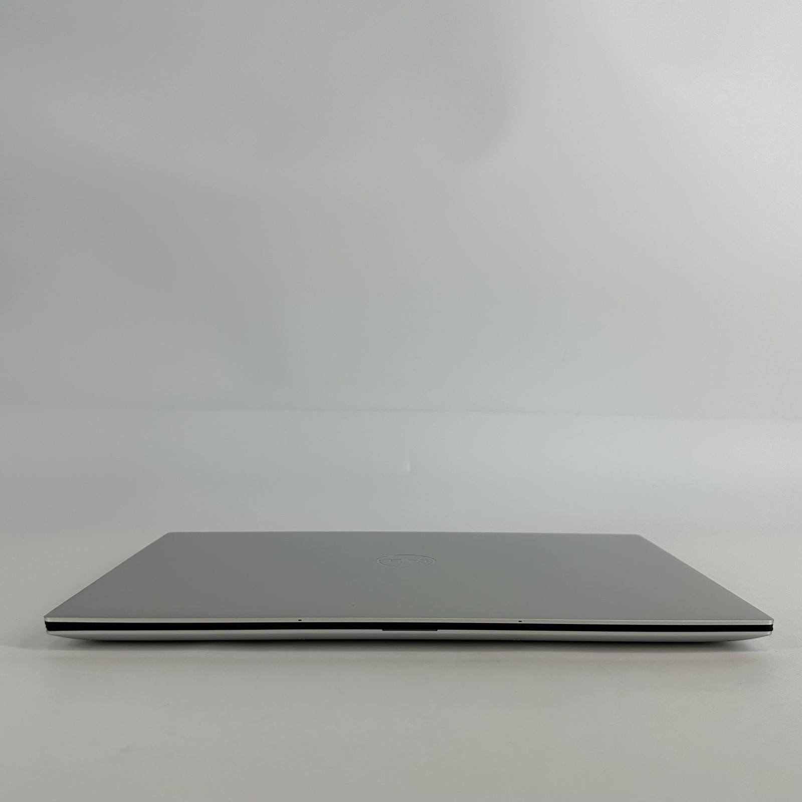 Dell XPS 15 9500 FHD+ i9-10885H 2.40GHz 64GB 2TB SSD GTX 1650 Ti BENT FRAME