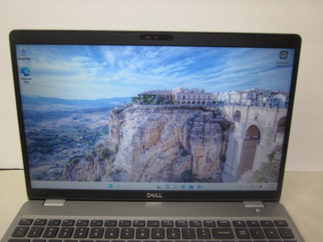 Dell Precision 3551 I9-10885H @ 2.4GHz 512GB 16GB WIN11PRO Quadro P620