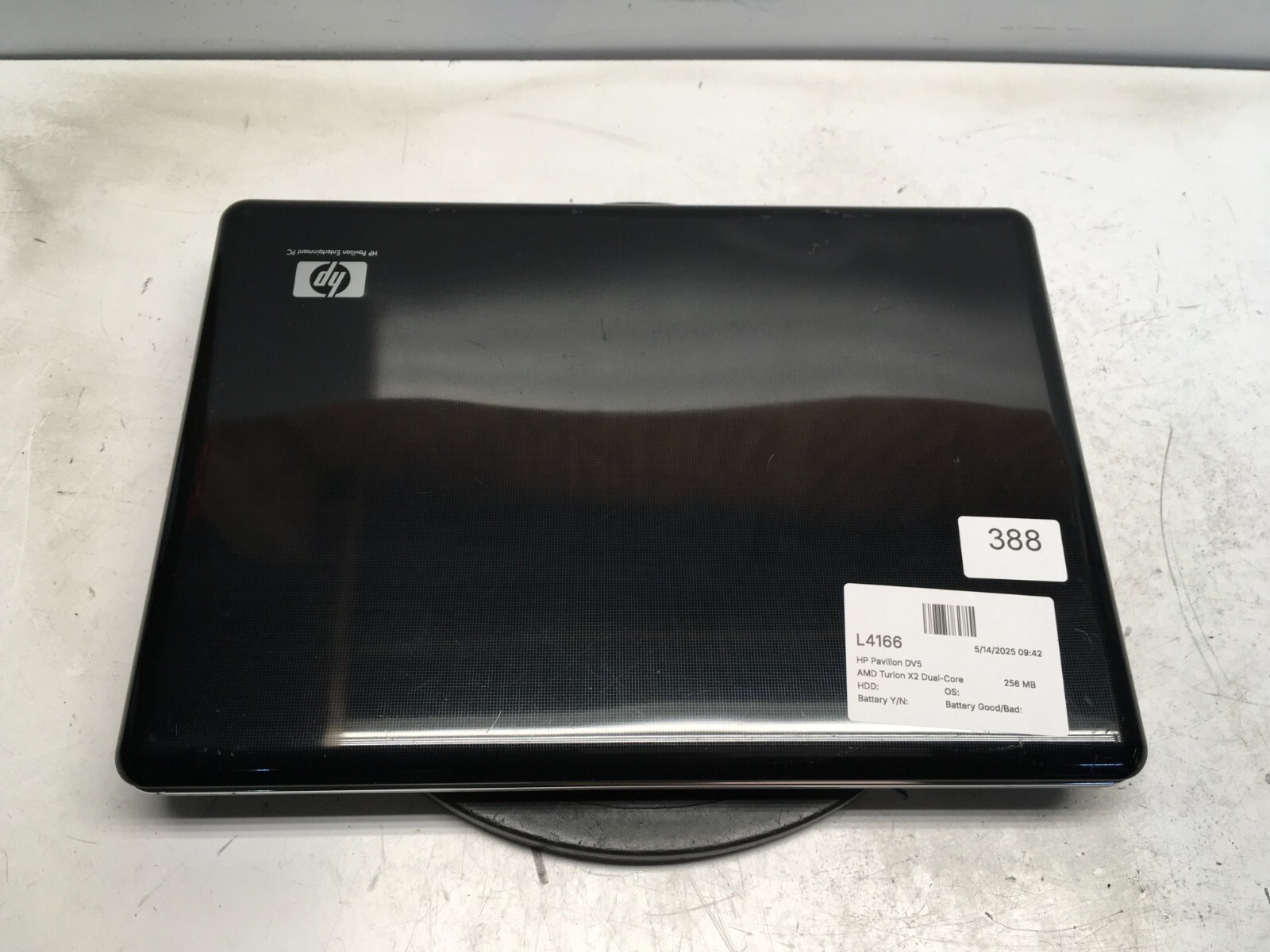 HP Pavilion DV5-1002NR AMD Turion X2 Dual-Core RM-70 256 MB NO HDD No Batt