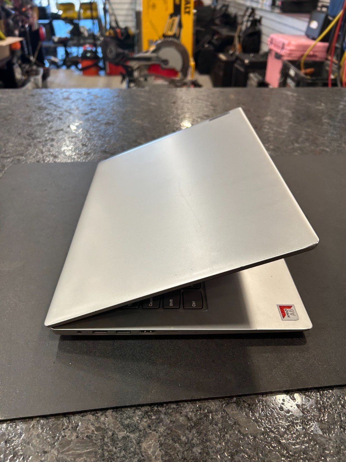 Lenovo LAPTOP IdeaPad Slim 1-14AST-05, A6-9220e – 4GB RAM – 64GB SSD COMPUTER