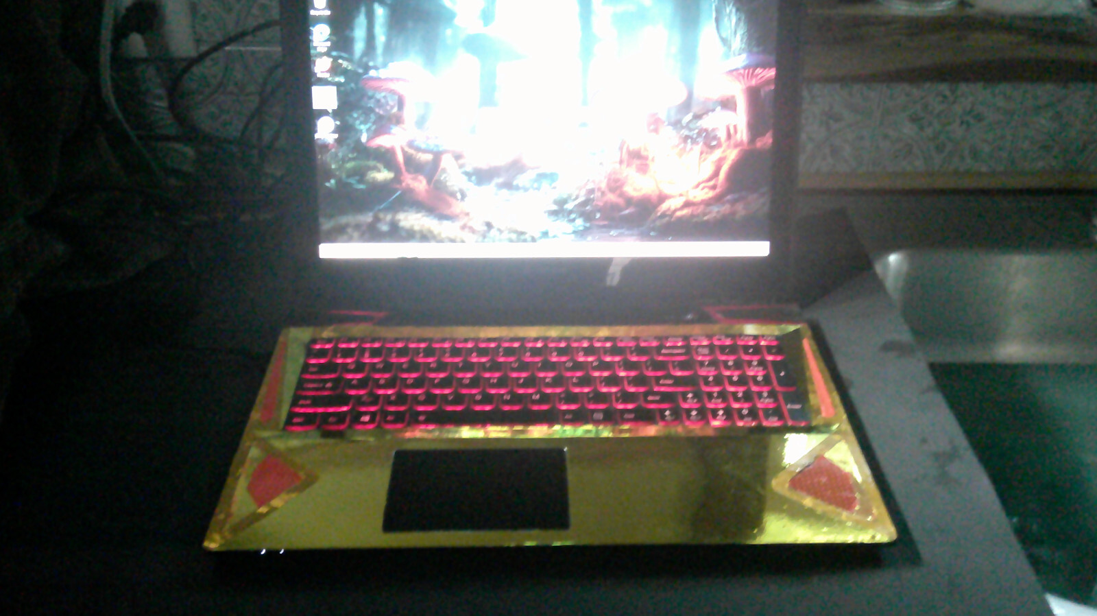Lenovo Y50-70, TEMPLER i7 4720hq 2.6-3.60ghz,250gb ss,16gb,15.6″hd,