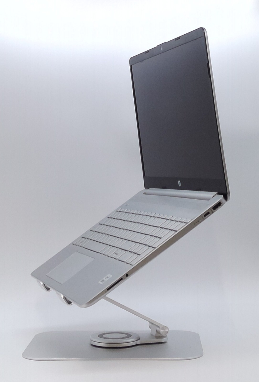 HP 15-DY1059MS Laptop i5-1035G1 16GB 512GB NVMe 15.6″ Silver WIN10PRO- USED NOAC