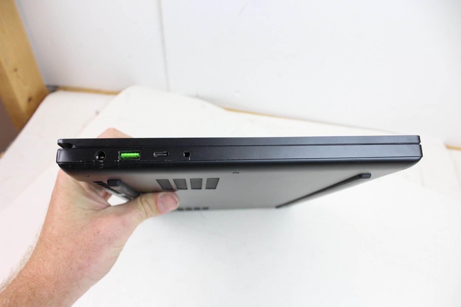 AS IS CASE DAMAGE Razer Blade 15 i7-10750H 32GB RAM 1TB SSD w/ OS