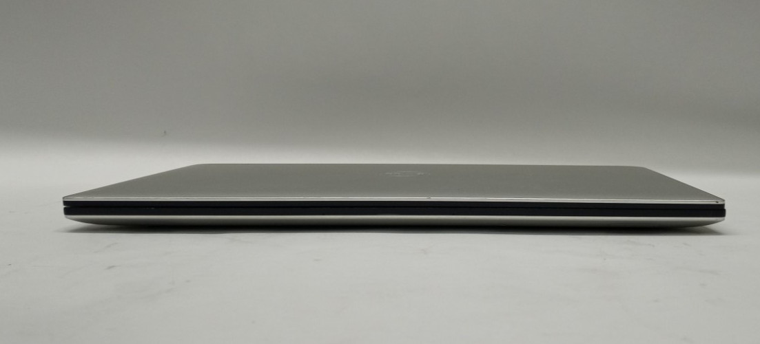 DELL XPS 15 7590 15.6″FHD i5-9300H@2.40GHz 8GB RAM 256GB NVMe WIN 11 Pro WH761*!