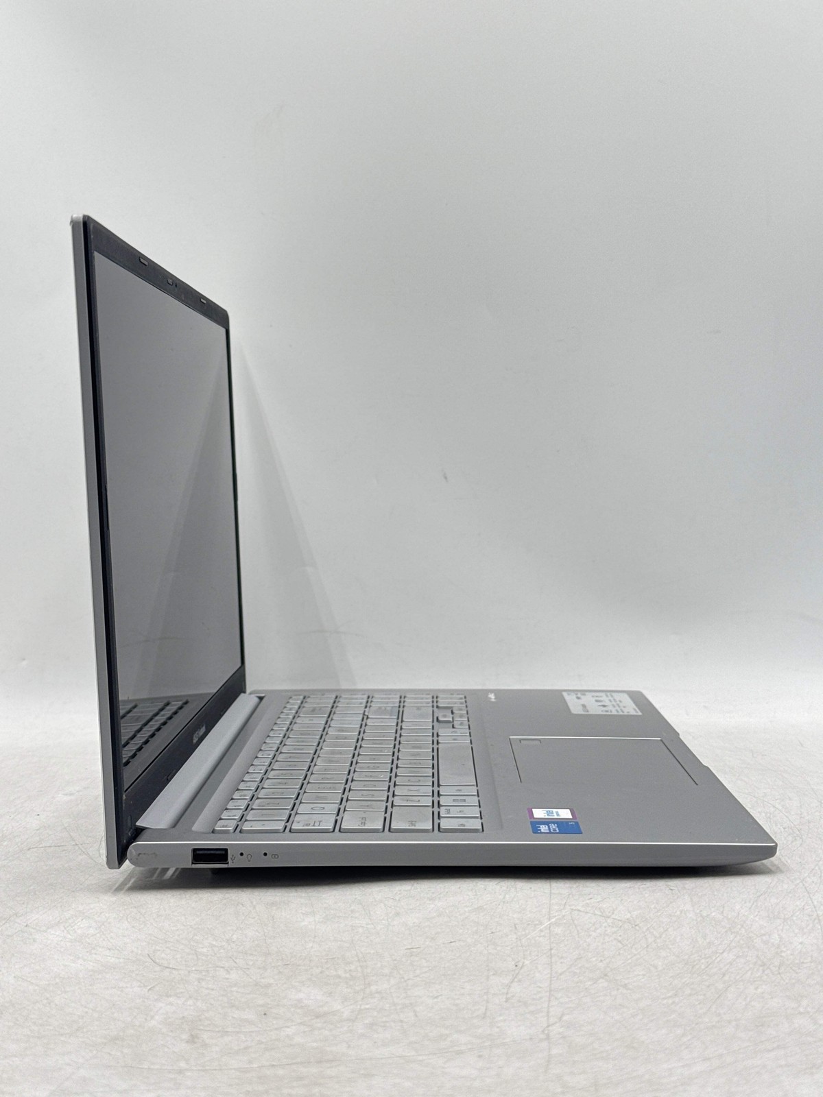 ASUS Vivobook 15 F1504V 15.6″ Intel Core 5 120U 16GB RAM 512GB SSD Laptop