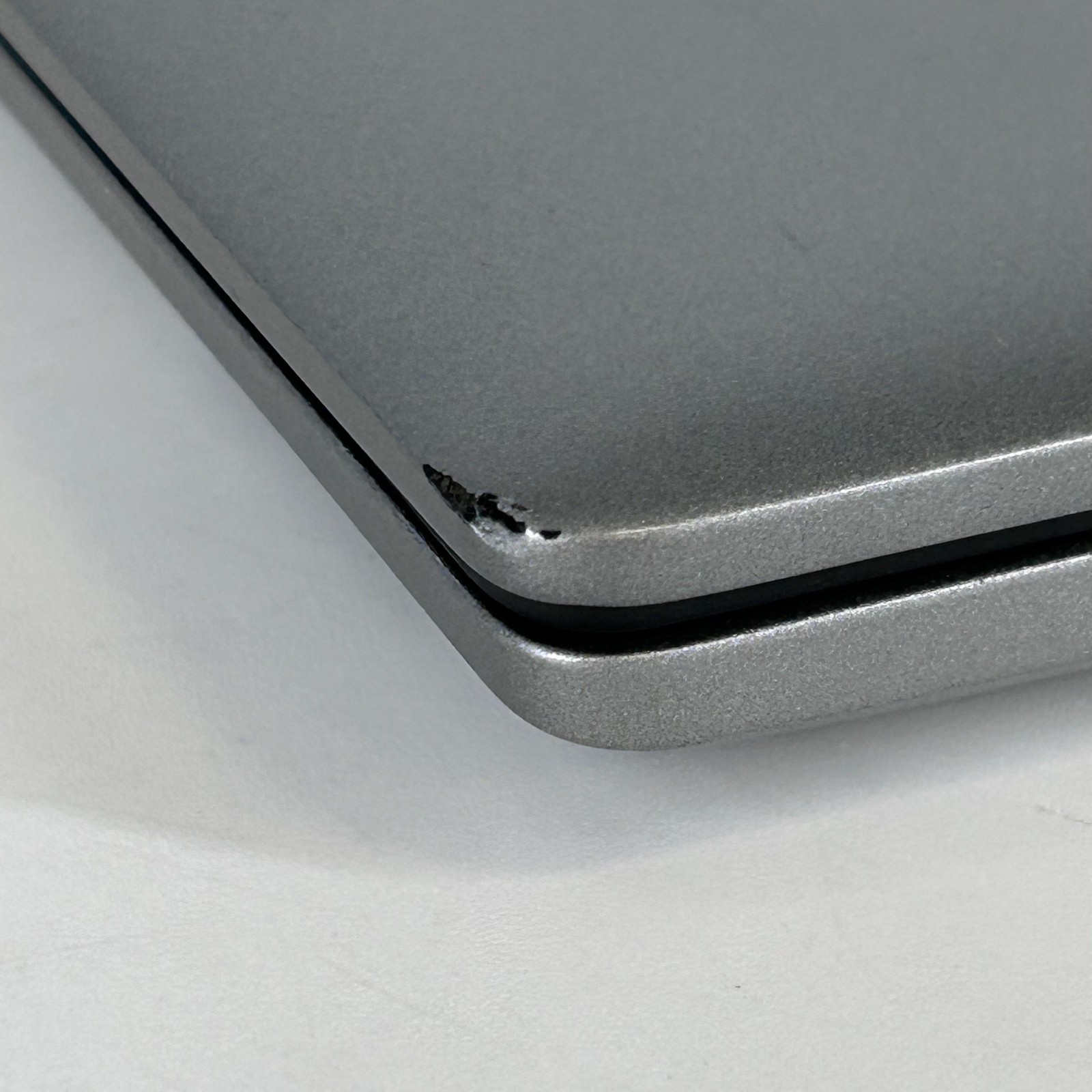 Dell Latitude 5450 14 Gray FHD 1.7 GHz Ultra 7 165U 16GB 512GB SSD Good