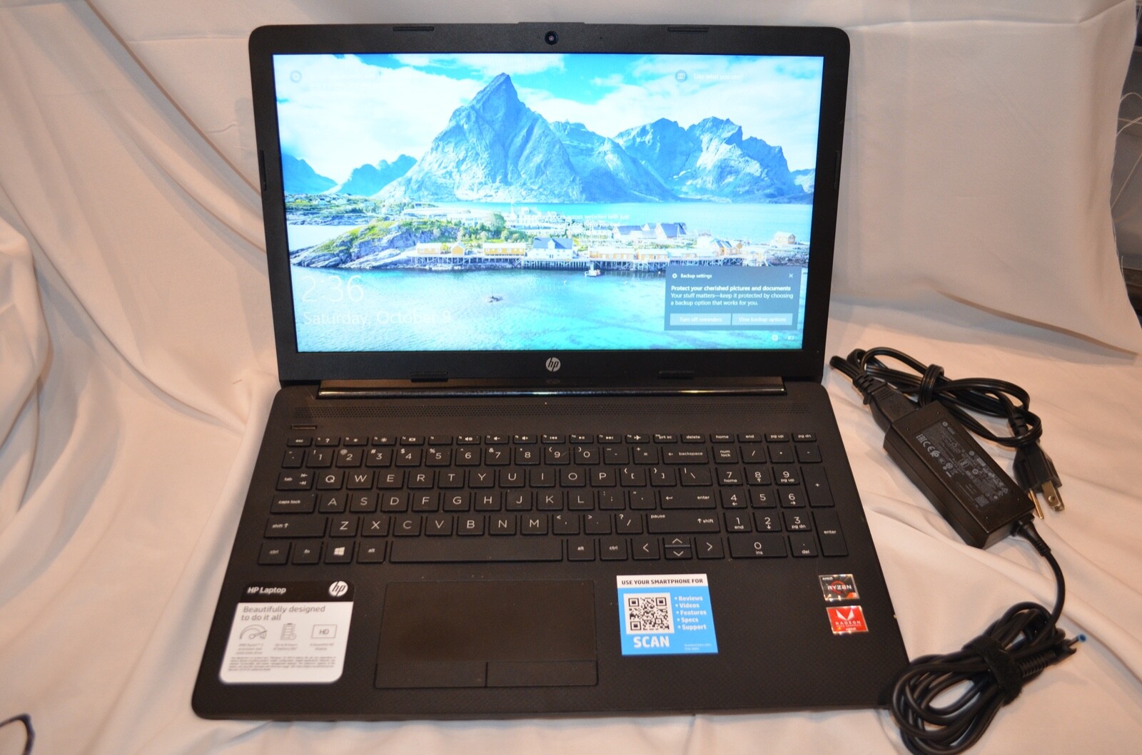 HP Pavilion Laptop db1xxx AMD Ryzen 3 8GB RADEON VEGA MOBILE Gfx 250gb EXCELLENT