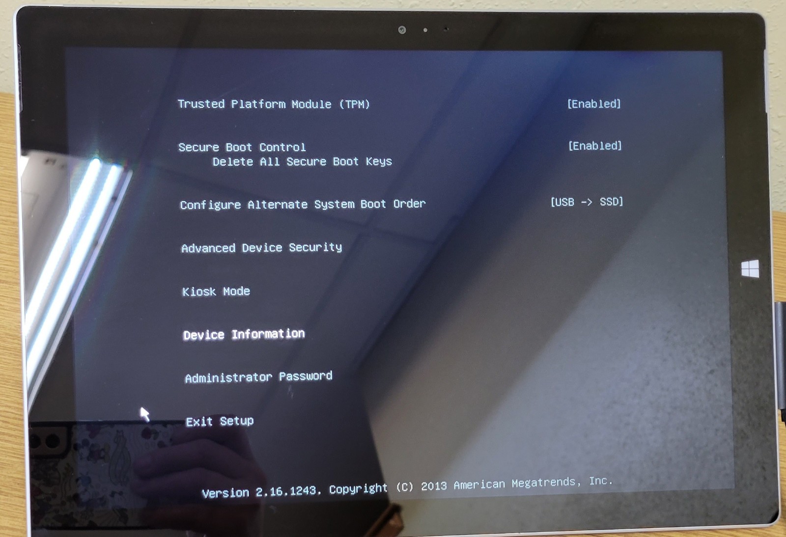 (Lot of 2)Surface Pro 3 i5/i7-4th Gen 1.7/1.900GHz 4/8GB 128/256SSD No OS