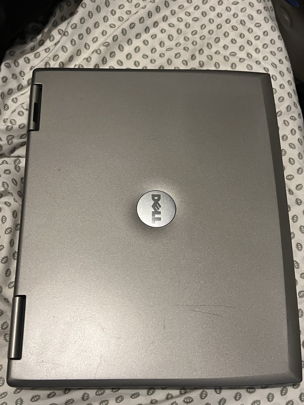 Dell Latitude D505 Laptop Intel Pentium M 1.6GHz 1280MB RAM No HDD/OS