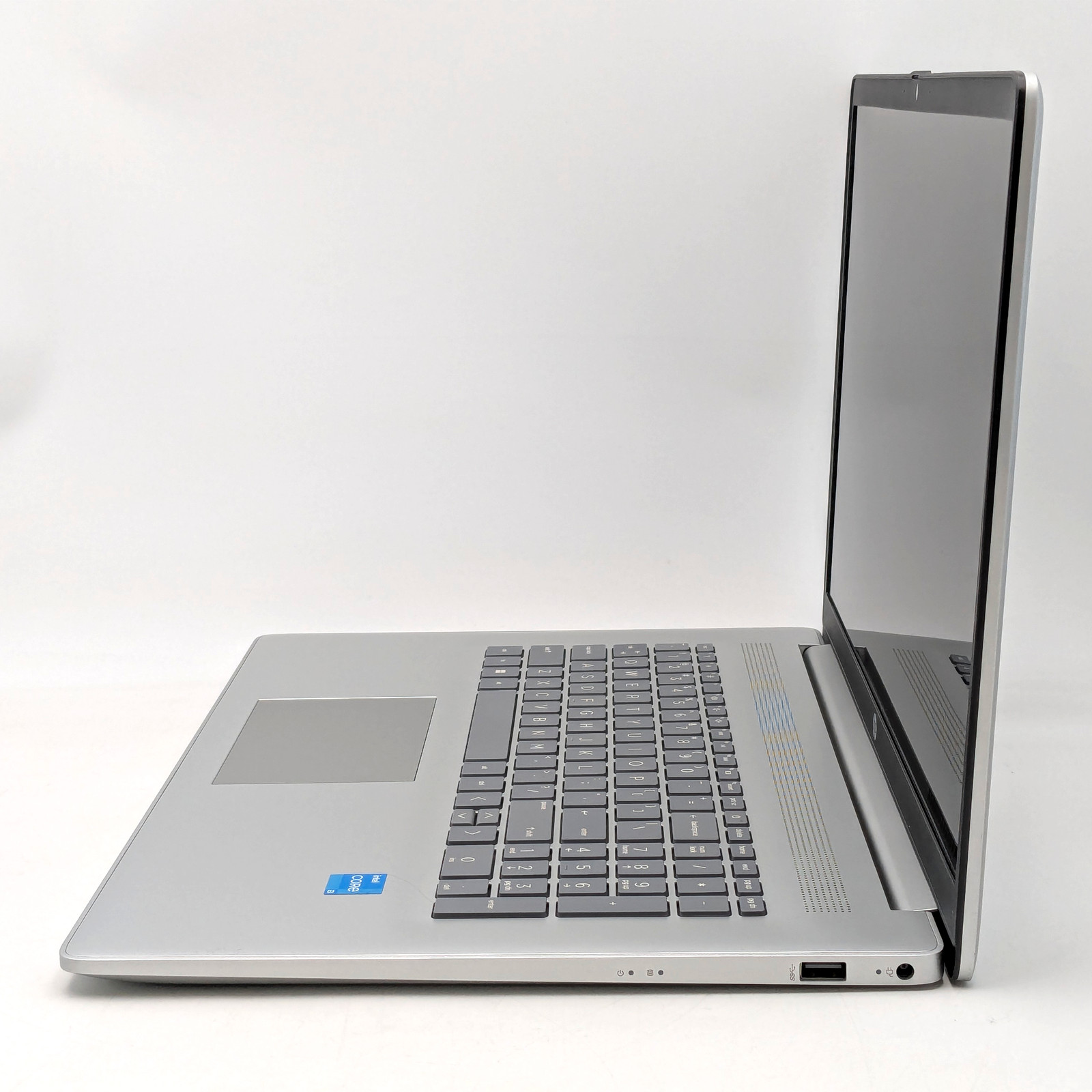 HP Laptop 17-cn3103nr 17.3″ Intel i3-N305 16GB DDR4 1TB SSD + 128GB UFS W11H