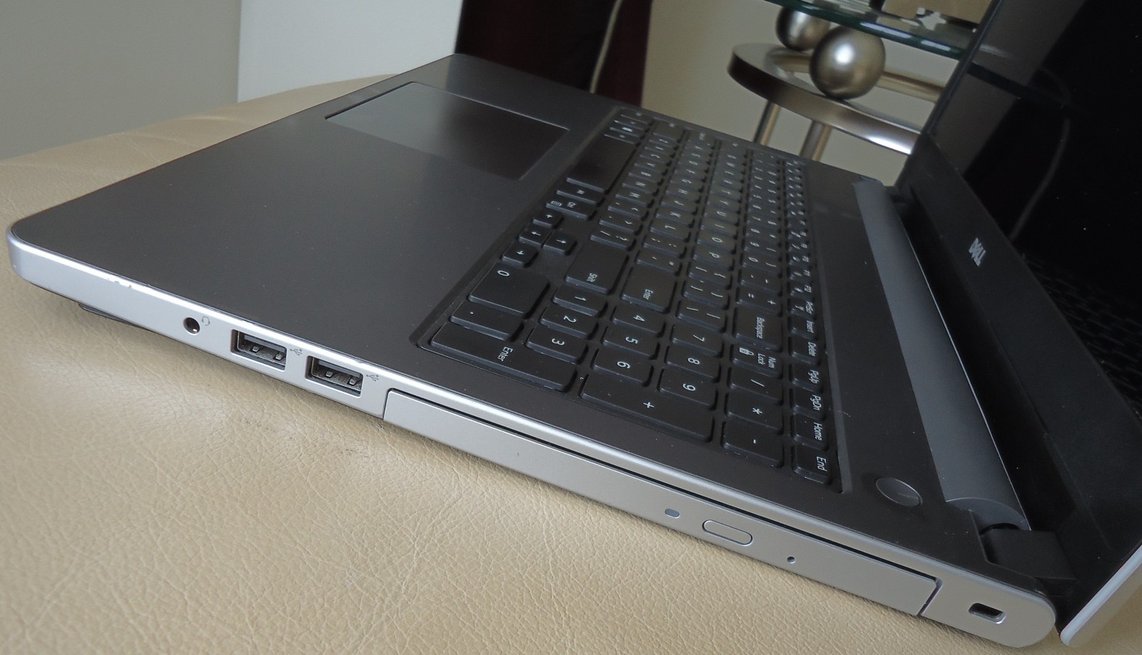 Dell Inspiron 15 5559 15.6″ i5-6200U 2.30GHz 8GB 250GB SSD Windows 11 MS Office