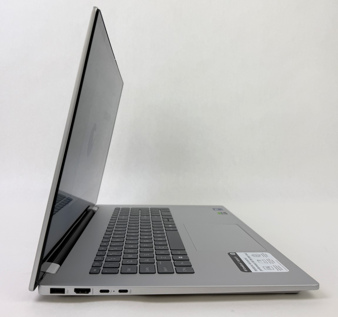 HP OmniBook 7 17-dc0073cl 17.3″ FHD Touch Ultra 7 258V 32GB 1TB RTX 4050 W11 Scr