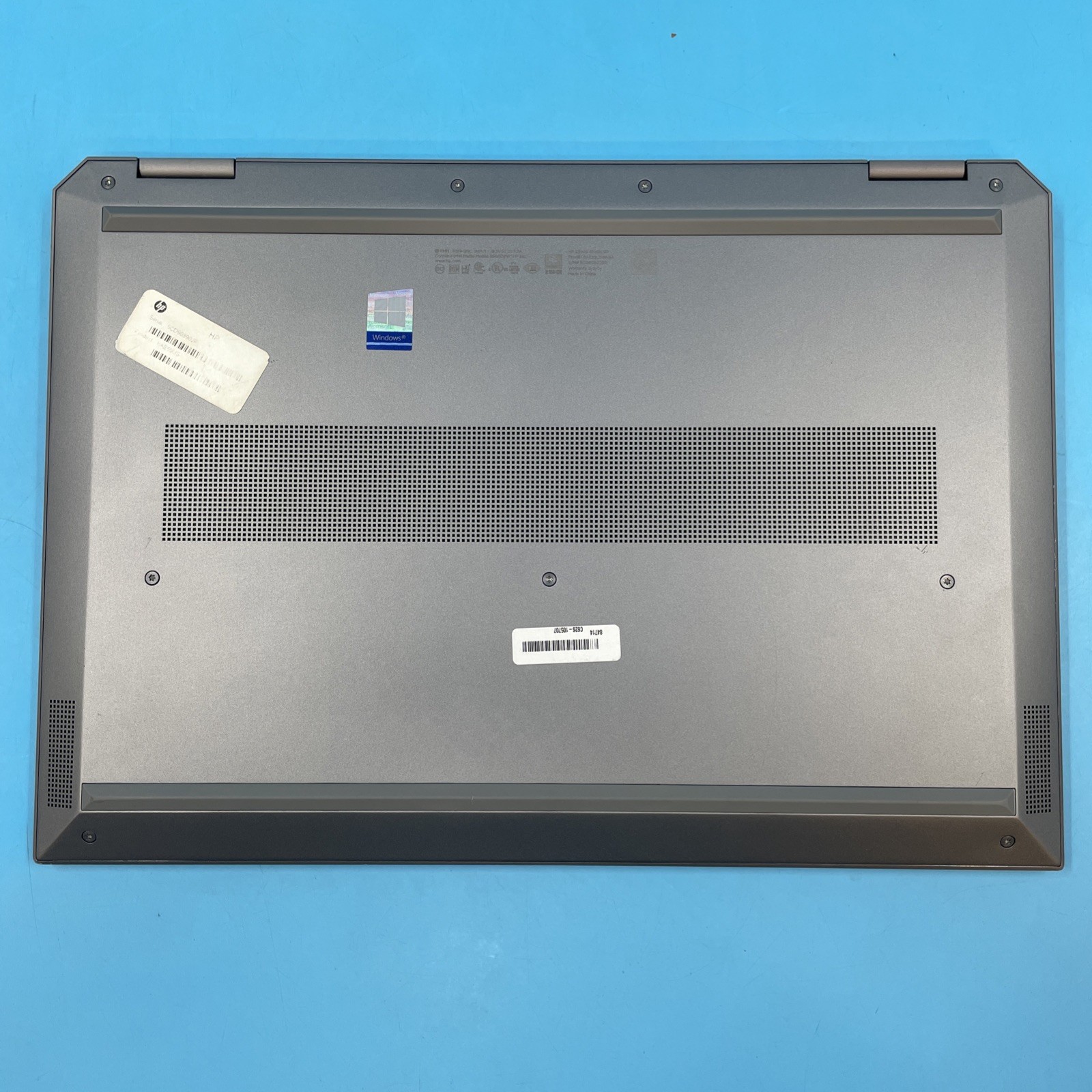 HP ZBook Studio G5 | i7-8850H | 32GB RAM | 512GB SSD | P1000 | NO OS | 65% BATT
