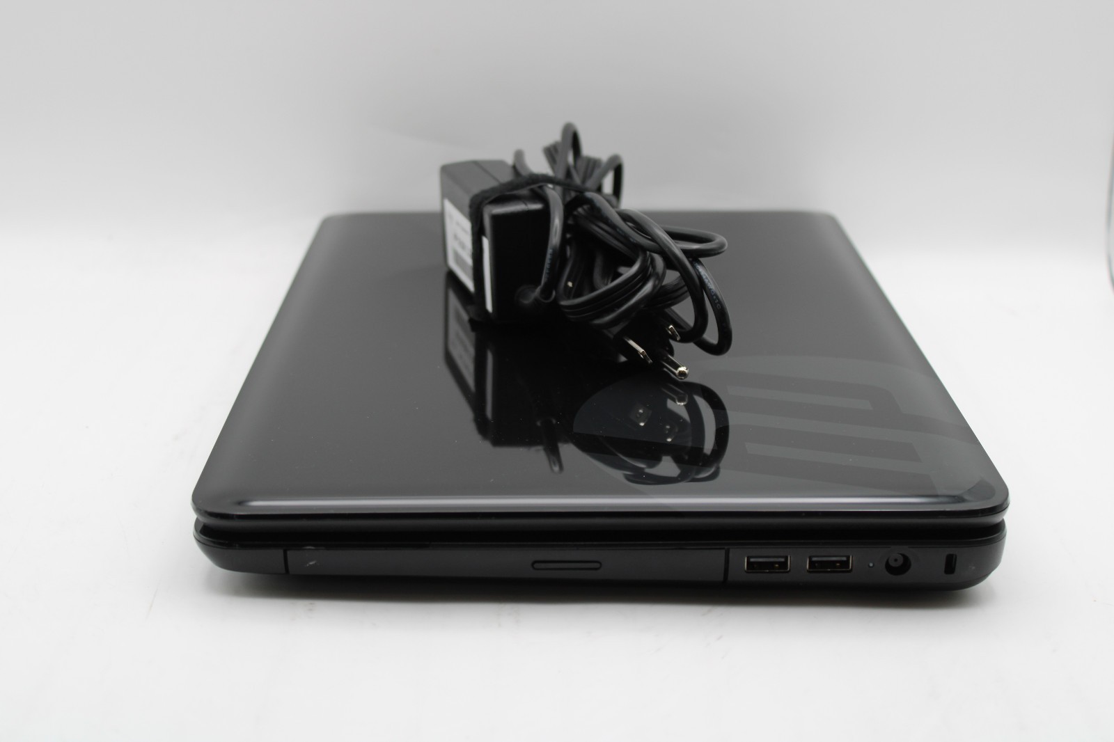 HP 2000-2d24DX _ Pentium 2030M @ 2.5 _ 4GB RAM _ No SSD / OS *READ