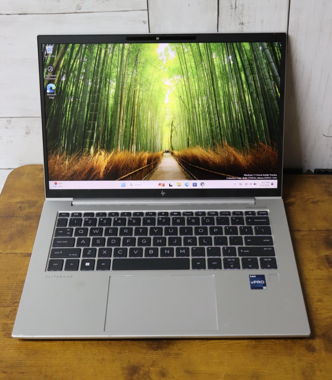HP EliteBook 840 G9 14″ Laptop i5 12th Gen 256 GB SSD 16GB RAM Win 11 H READ