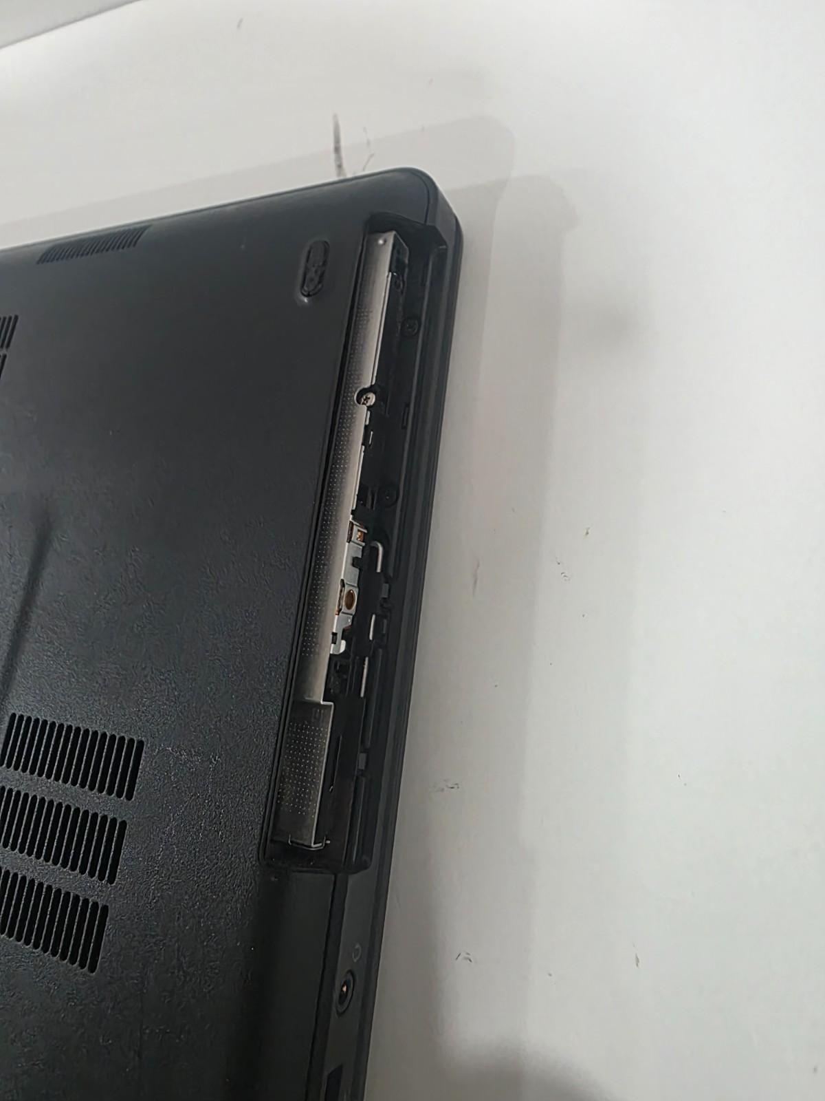 Dell Latitude E5540 Intel i5-4210U 4GB Webcam