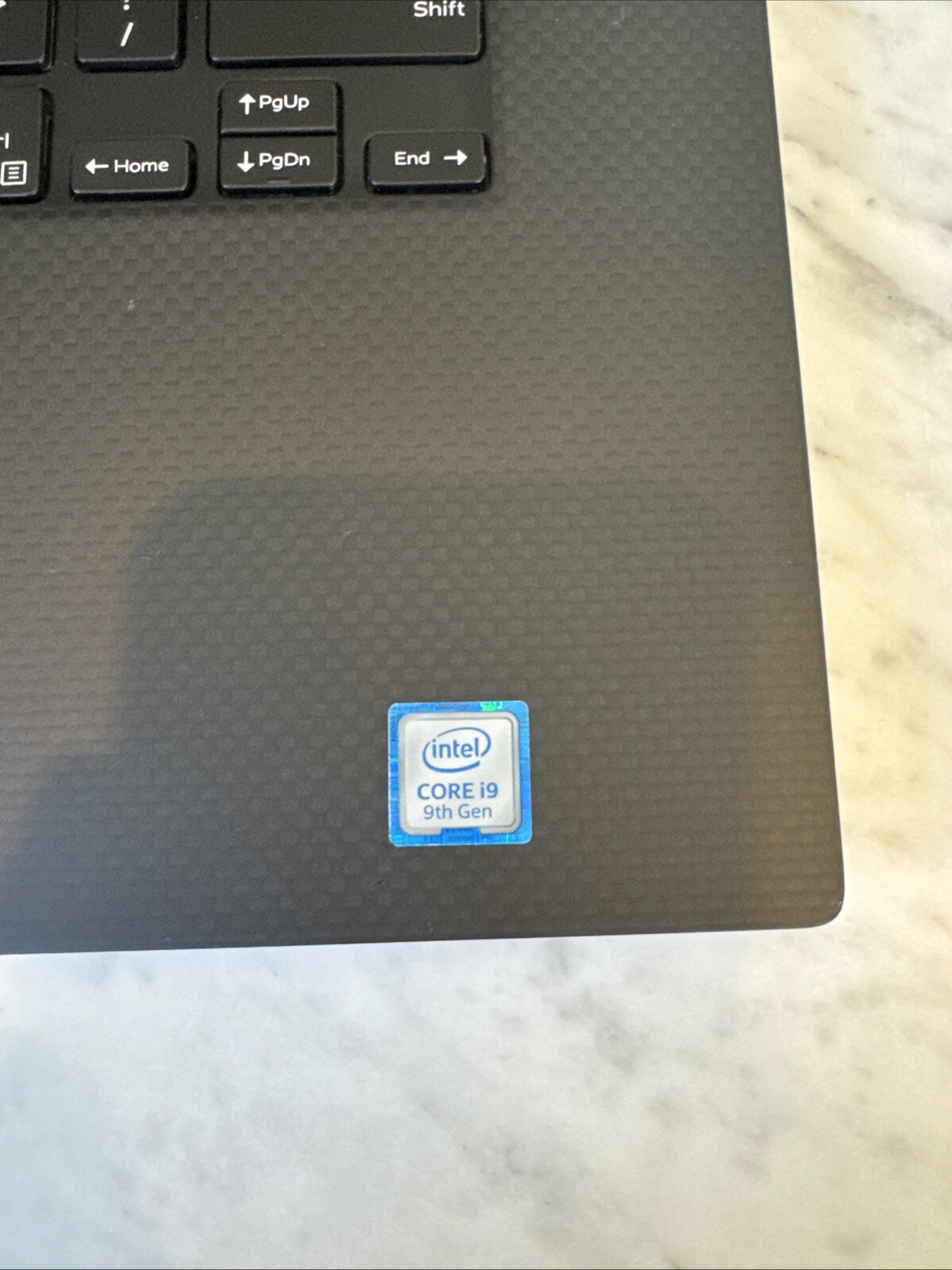 Dell XPS 15 7590 15.6″ (1TB SSD, Intel Core i7 9th Gen., 2.60GHz, 32GB) Laptop