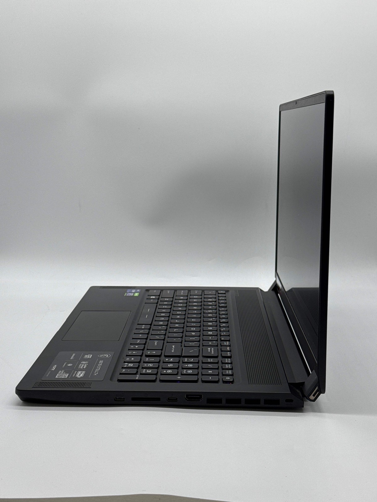MSI GS76 Stealth 1TB 32GB Gaming Laptop 16″ Core i9 RTX 3070 Black Used w/ Charg