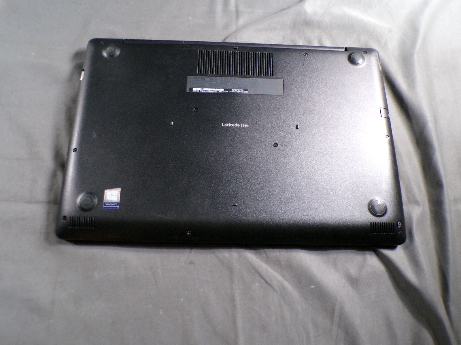 DELL LATITUDE 3590 INTEL CORE i3-6006U 2.00GHZ 8GB RAM **NO HD/ NO CADDIE/ NO OS