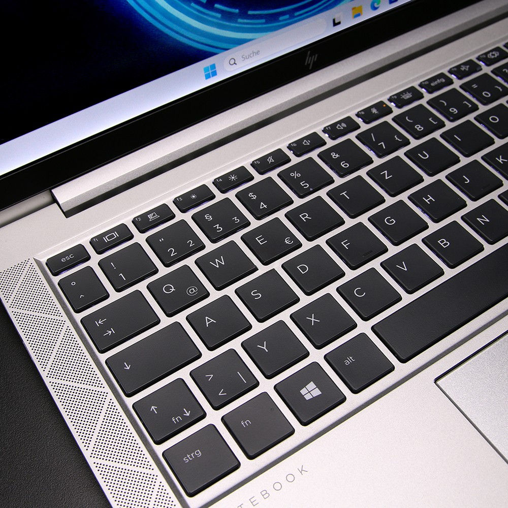 HP EliteBook 830 G8 // i5-1135G7, 16GB RAM, 512GB SSD, LTE