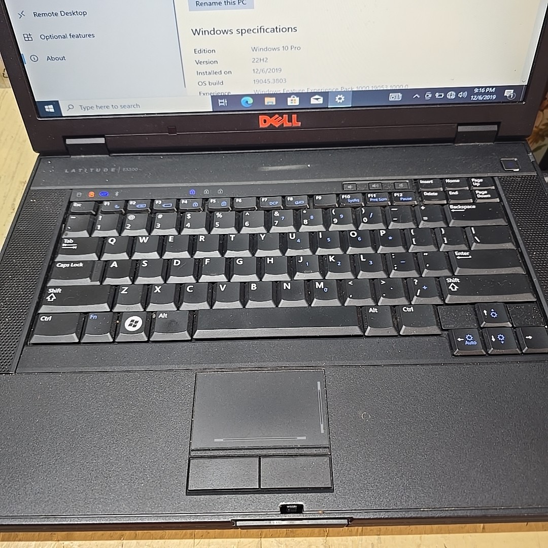 Dell Latitude E5500 Laptop Windows 10 32 Bit 15.4in No Charger Parts Repair