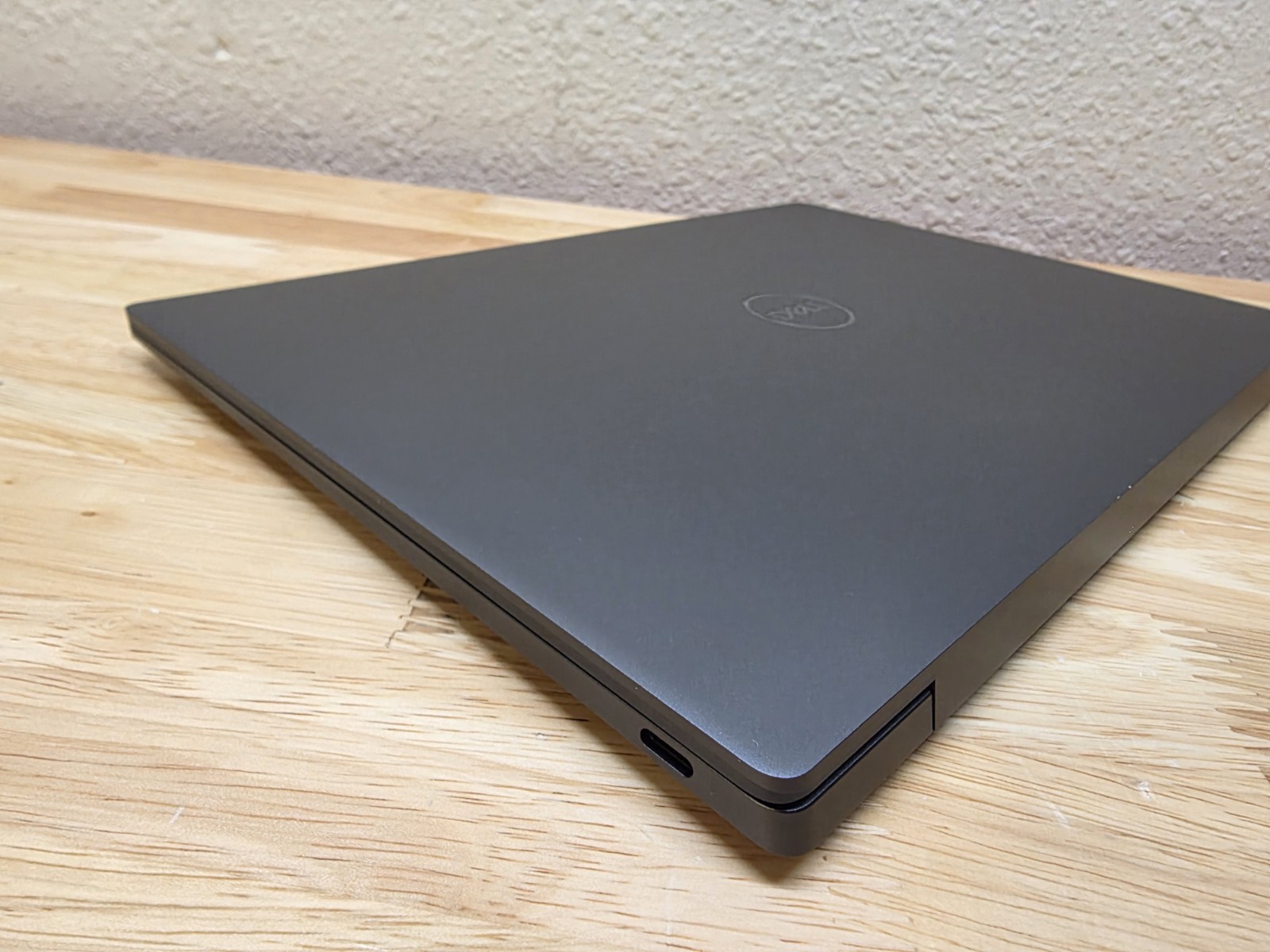 Dell XPS 13.4″ OLED Touch | Snapdragon X Elite | 16GB RAM | Graphite