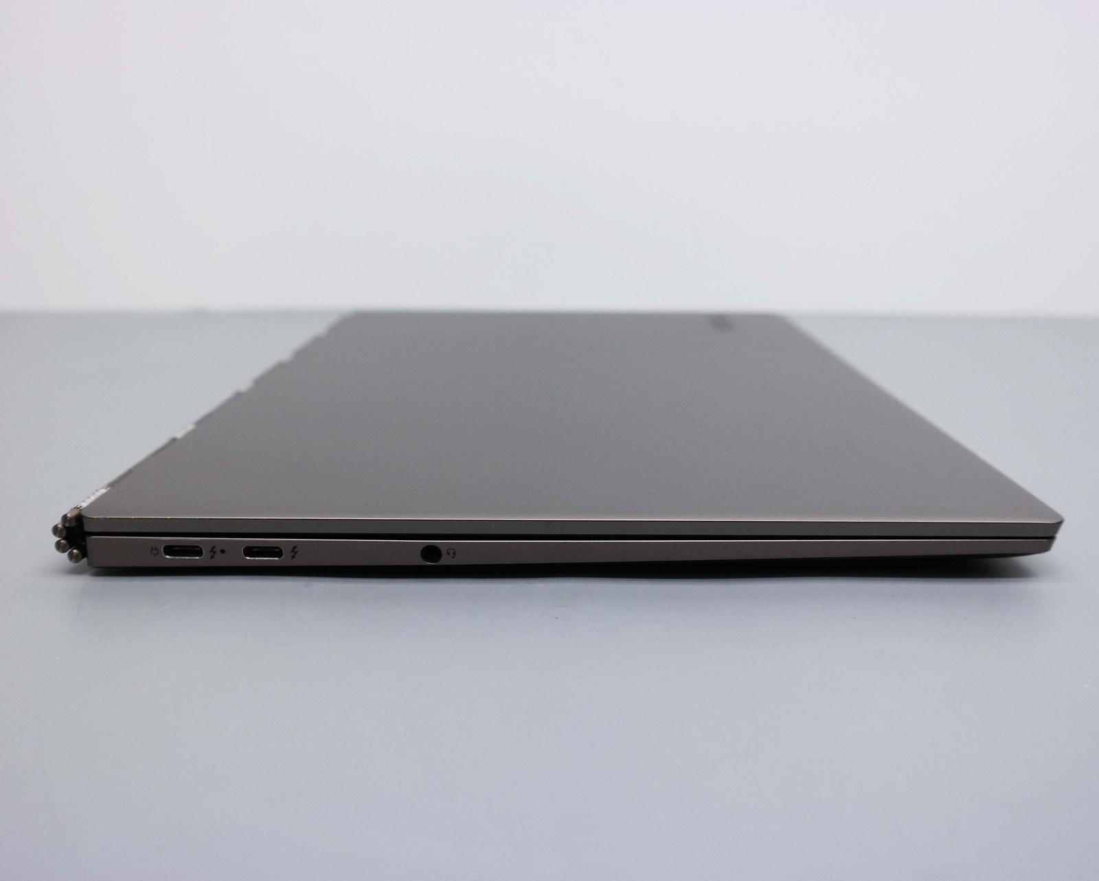 Lenovo Yoga 920 13.9″ i7-8550U 8GB 256GB Bronze READ