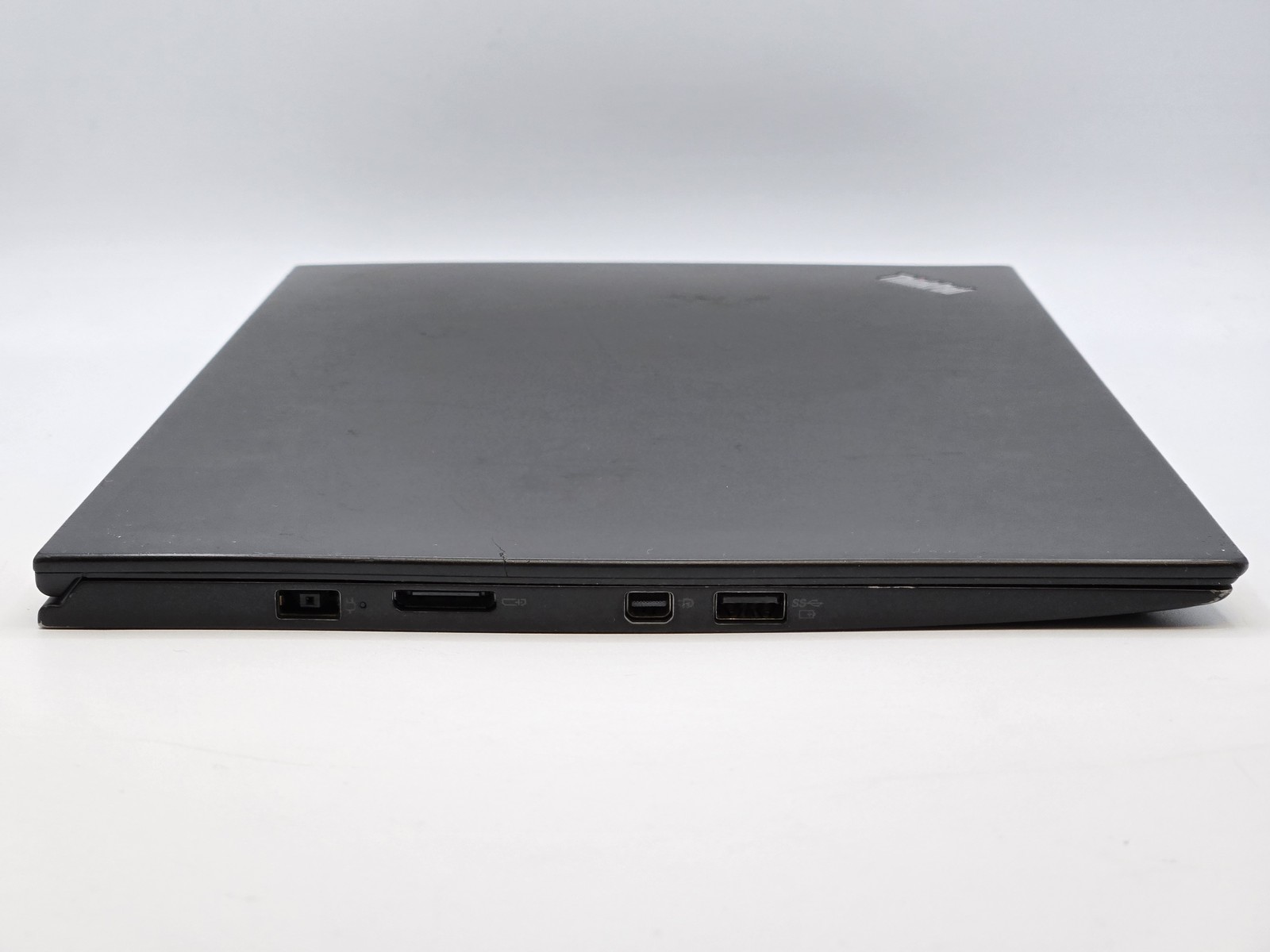 Lenovo ThinkPad X1 Carbon (Gen 4) 14″ FHD I7-6600U 256GB SSD 16GB W10P Webcam