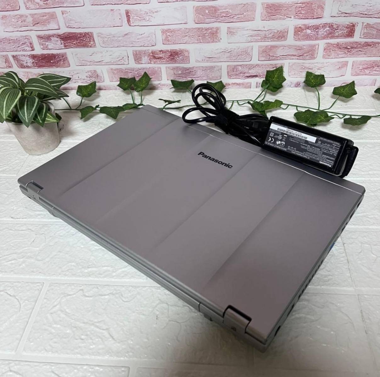 Panasonic Notebook CF-LX5 Core i5-6300U 2.4GHZ 8GB SSD 256GB Win 11 Used