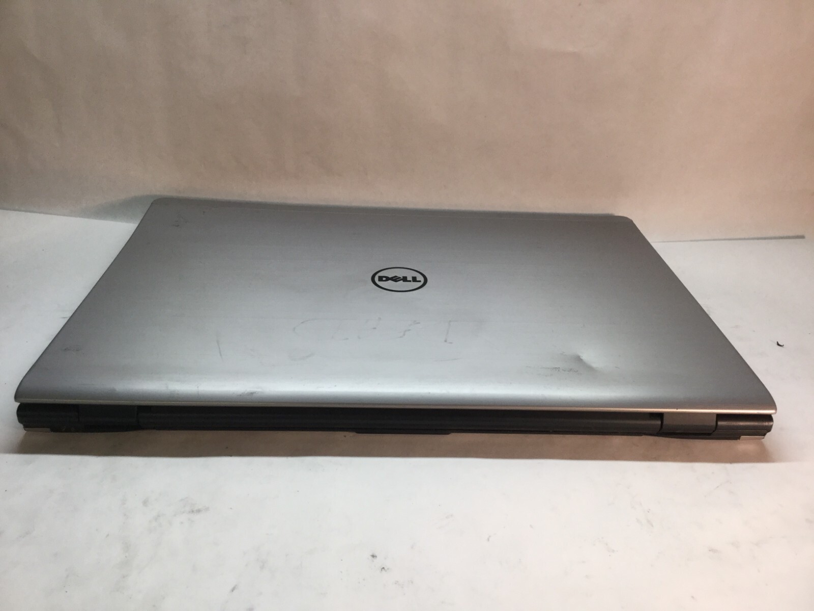 Dell Insipron 3541 15″ Laptop AMD A4-6210 AMD RADEON R3 – DOES NOT POWER -MZ