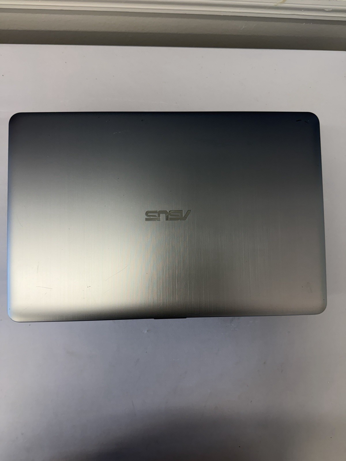 Asus X540S Laptop – Screen is Not Good – Intel Pentium – Read Des