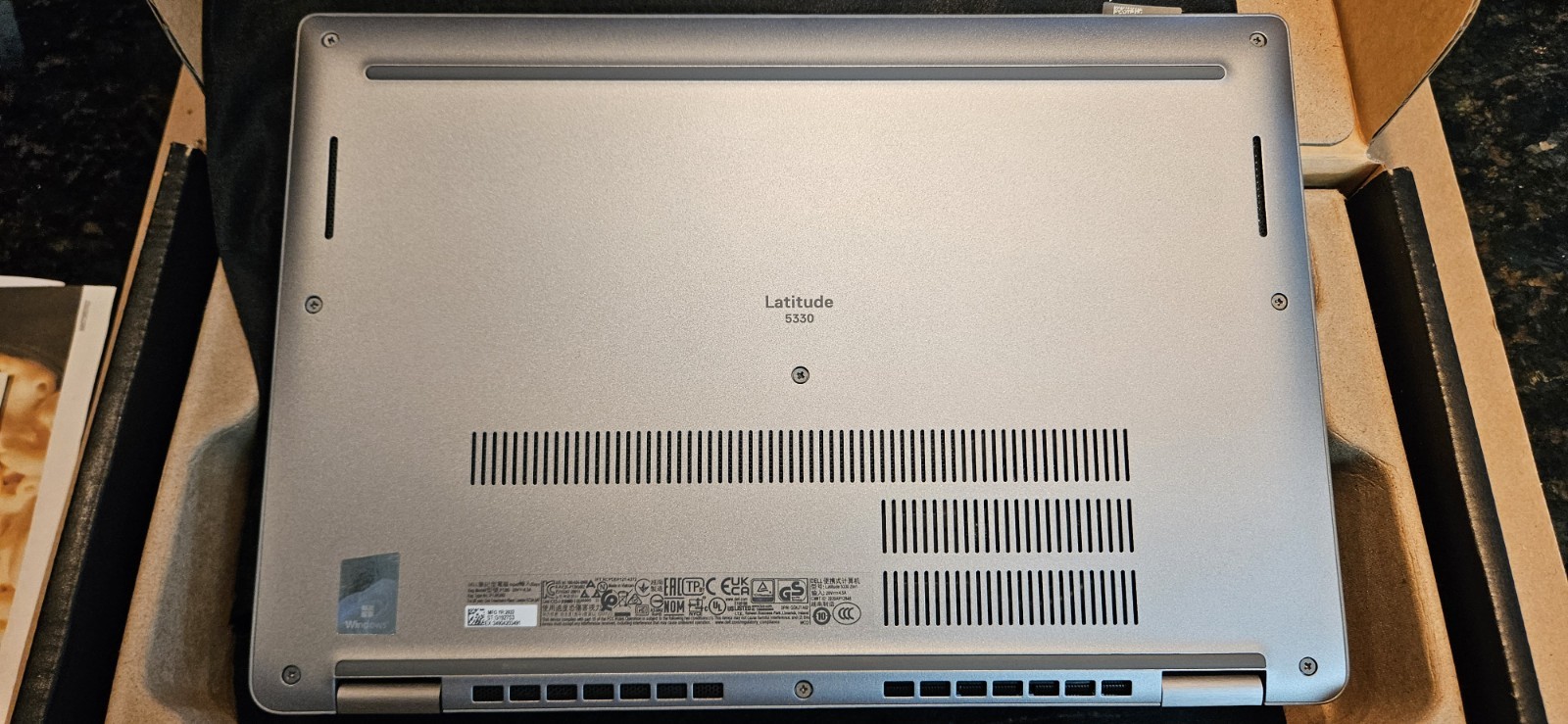Dell Latitude 5330 – 13.3″ FHD Touch Laptop – i7-1265U , 32GB – 512GB – W11 Pro