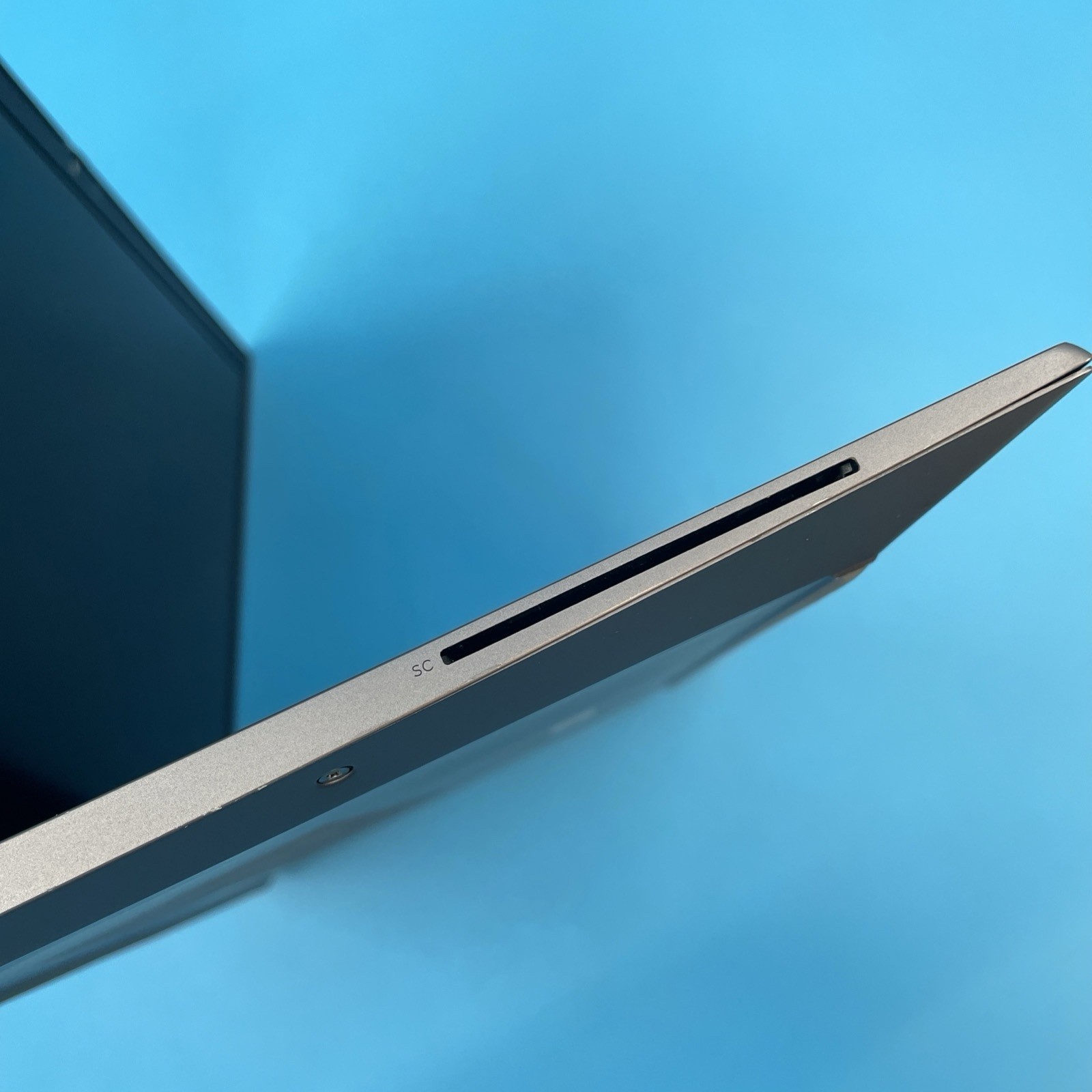 HP ZBook Firefly G8 | i7-1165G7 | 32GB RAM | 512GB SSD | T500 | WIN 11 PRO | 77%
