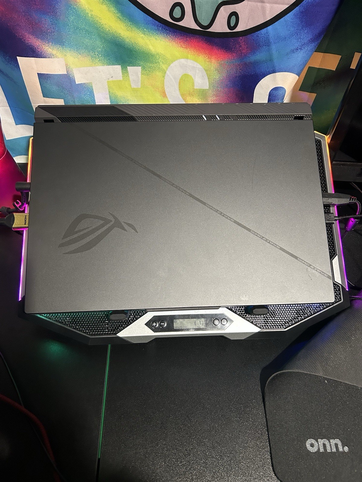 2024 ASUS ROG Strix G16 with cooling station and mouse