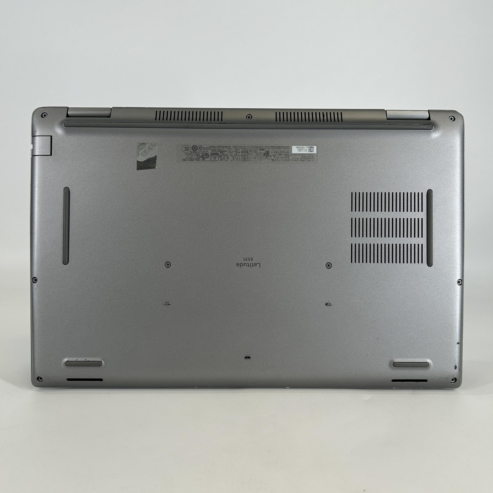 Dell Latitude 5531 15.6 Gray FHD 2.2 GHz i5-12600H 8GB RAM 256GB SSD Good