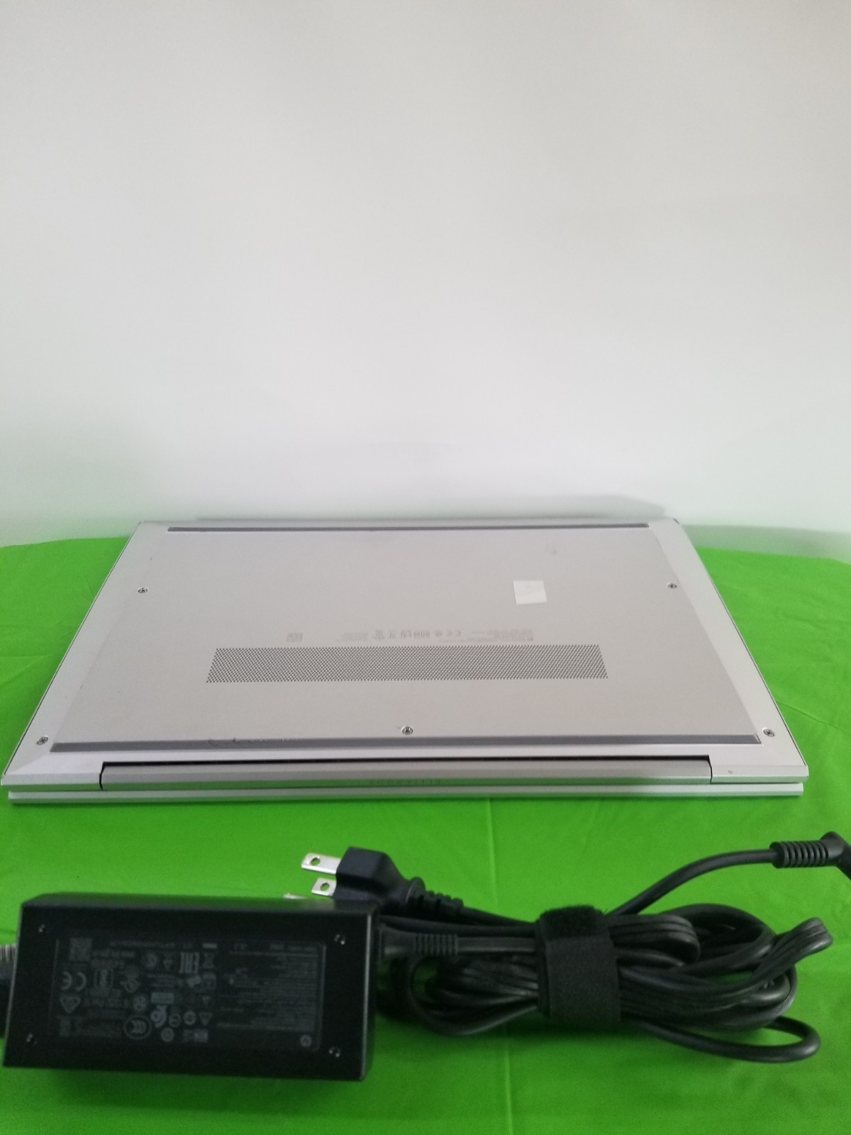 HP Elitebook 840 G8 i7-11651G7 2.8GHz 16 GB RAM 512 GB SSD WIN 11 PRO