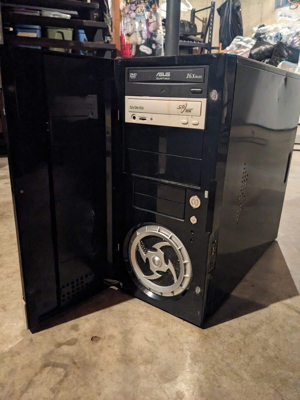 LOCAL PICKUP ONLY – Xion Xon II / Apevia X-Cruiser For Parts PC Lot