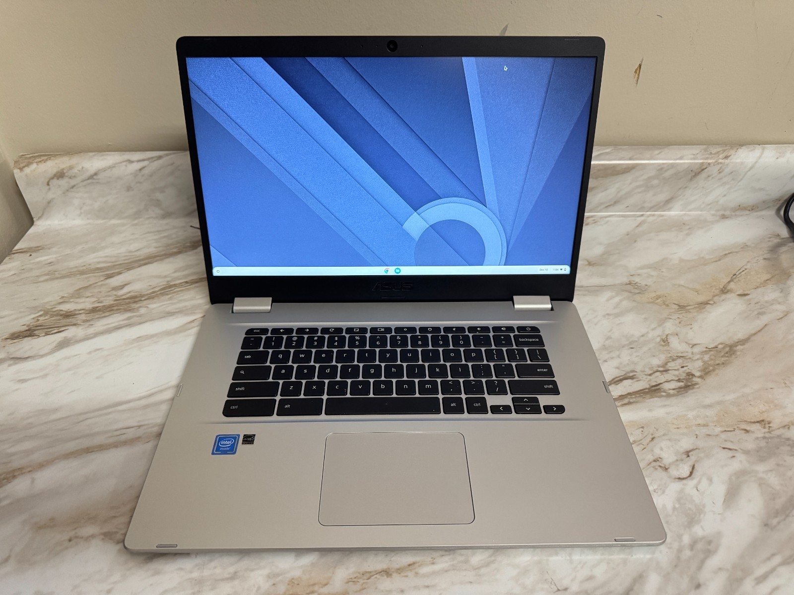 ASUS Chromebook 15.6″ FHD N3350 4GB 64GB Chrome OS C523NA-IH44F – Silver