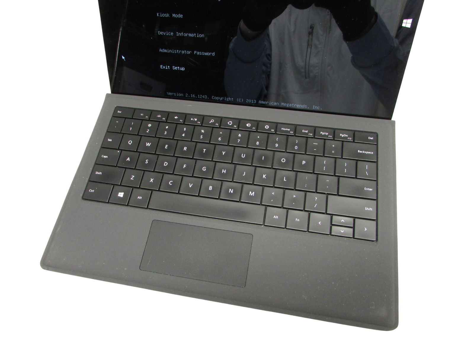 Microsoft Surface Pro 3 1631 12″ i7-4650U 1.7GHz 8GB RAM 256GB SSD No OS/AC
