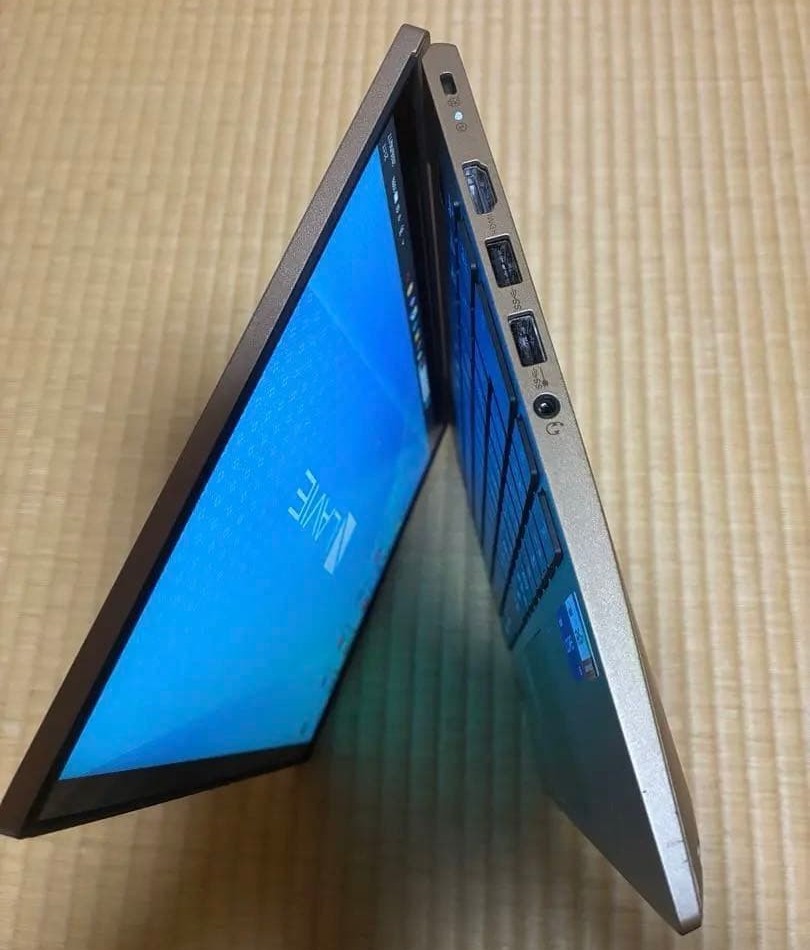 NEC LAVIE N13 Slim N1355/HAC-Y i5-1335U Iris Xe SSD 256GB 16GB 13.3″ WUXGA Win11