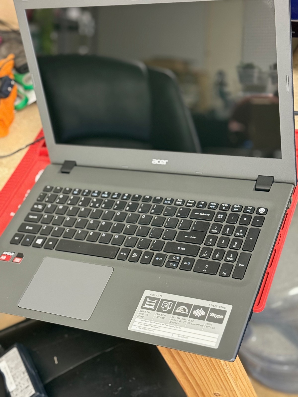 acer Aspire E5-522-89W6 laptop