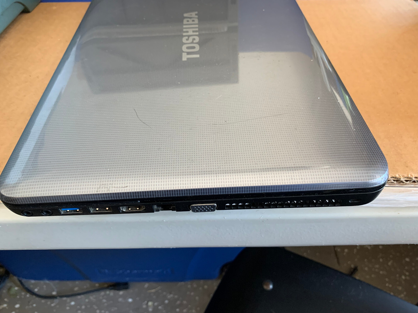 Toshiba Satellite Laptop C855-S5194 Intel Core i3-2.5 GHz, 4GB RAM, 640 GB HDD
