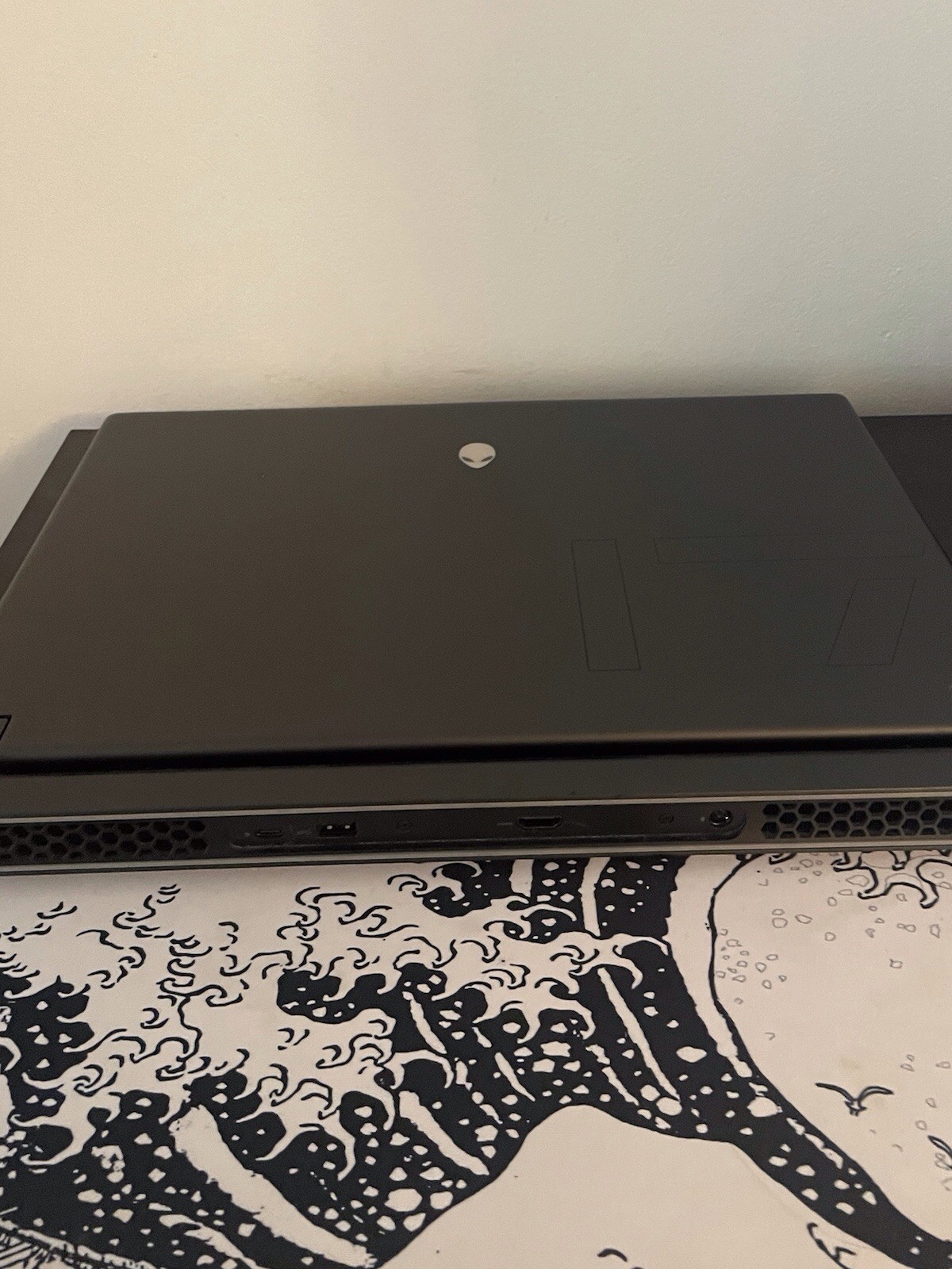 Alienware Gaming Laptop AMD Ryzen 9 6900HX RTX 3070 Ti Backlit Keyboard Black